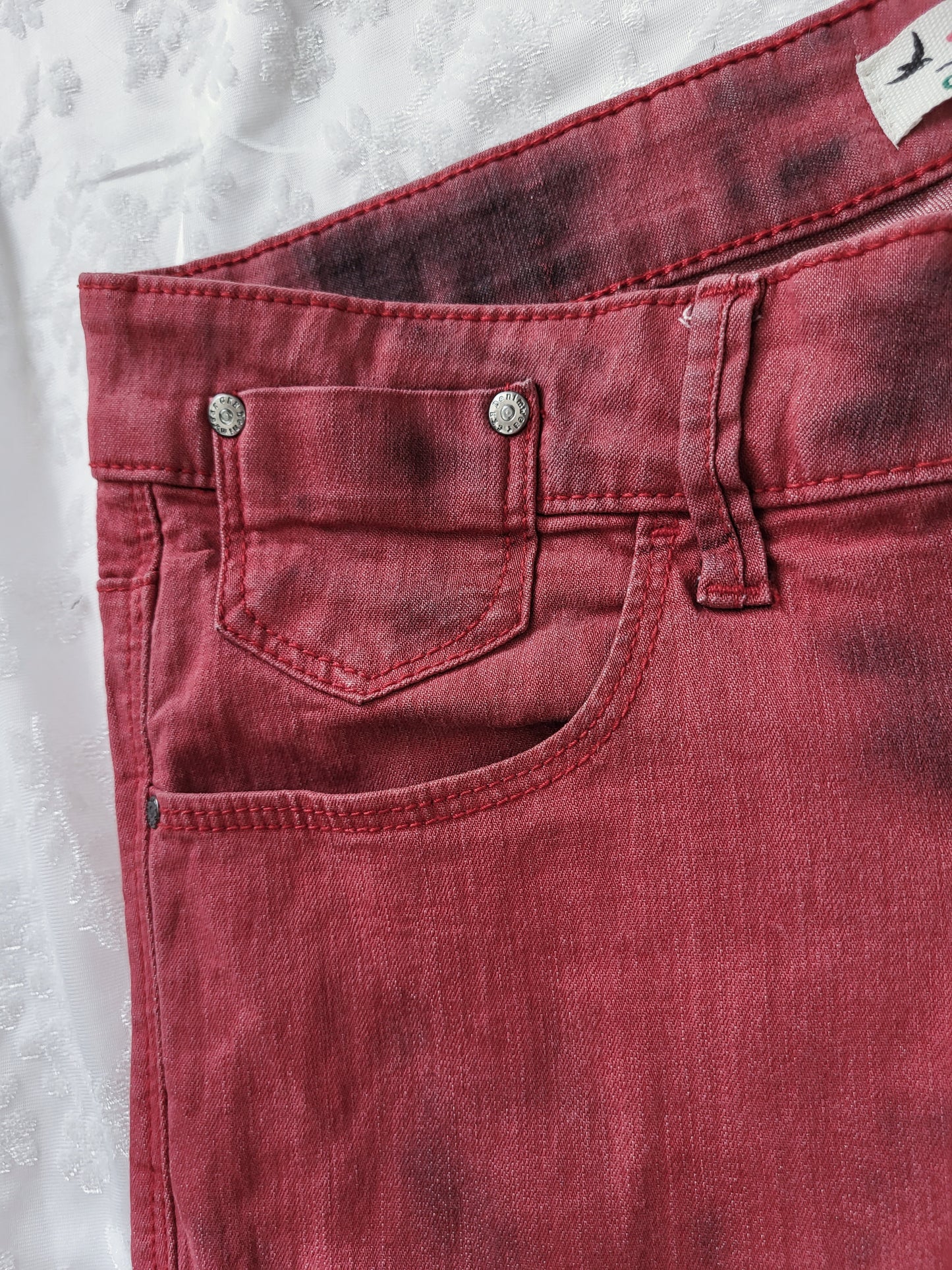 Clockhouse alt washed out jeans with tie dye detail 🍓