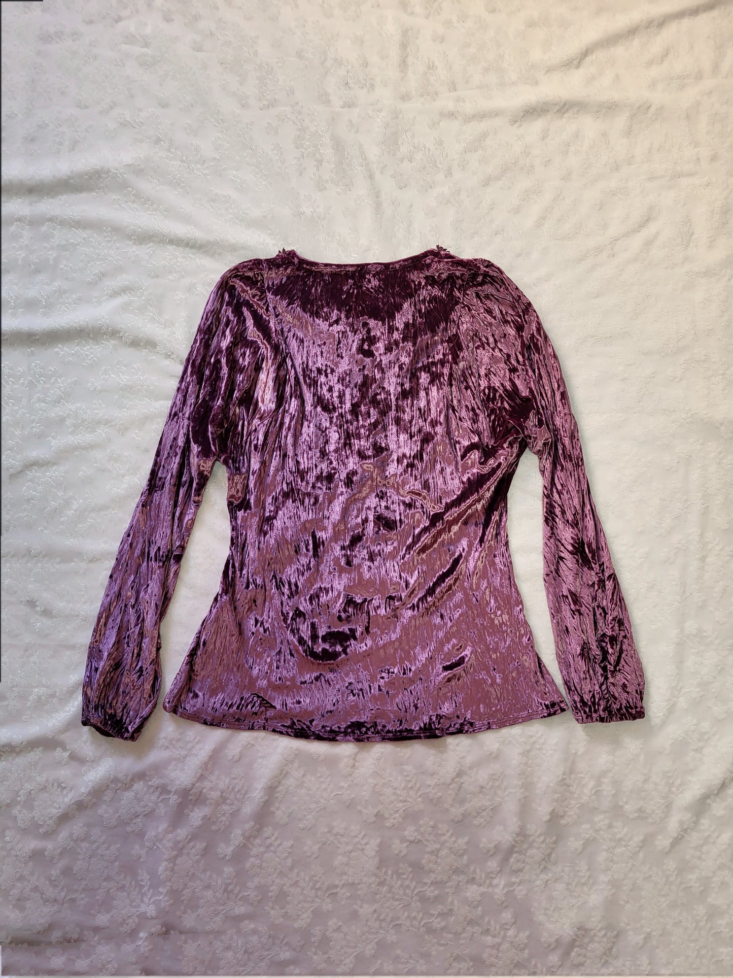 Υ2Κ velvet fairy top with beautiful sewn on flowers 🌺