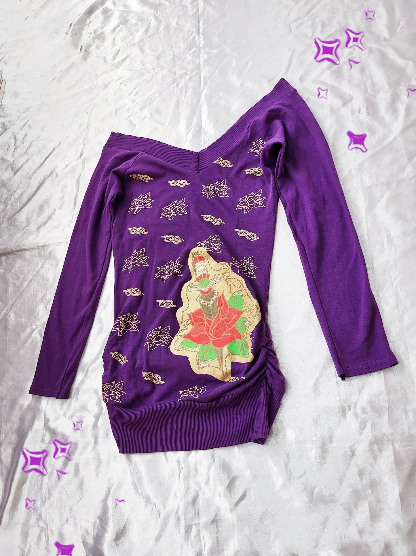 Y2K Punk/Emo Purple Top with amazing rose dagger design 🌹🗡️