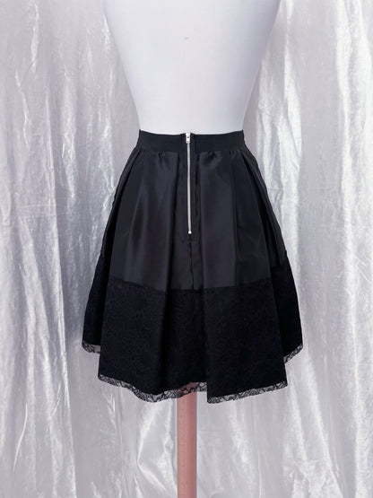 Dark coquette black skirt with lace detail 🌹