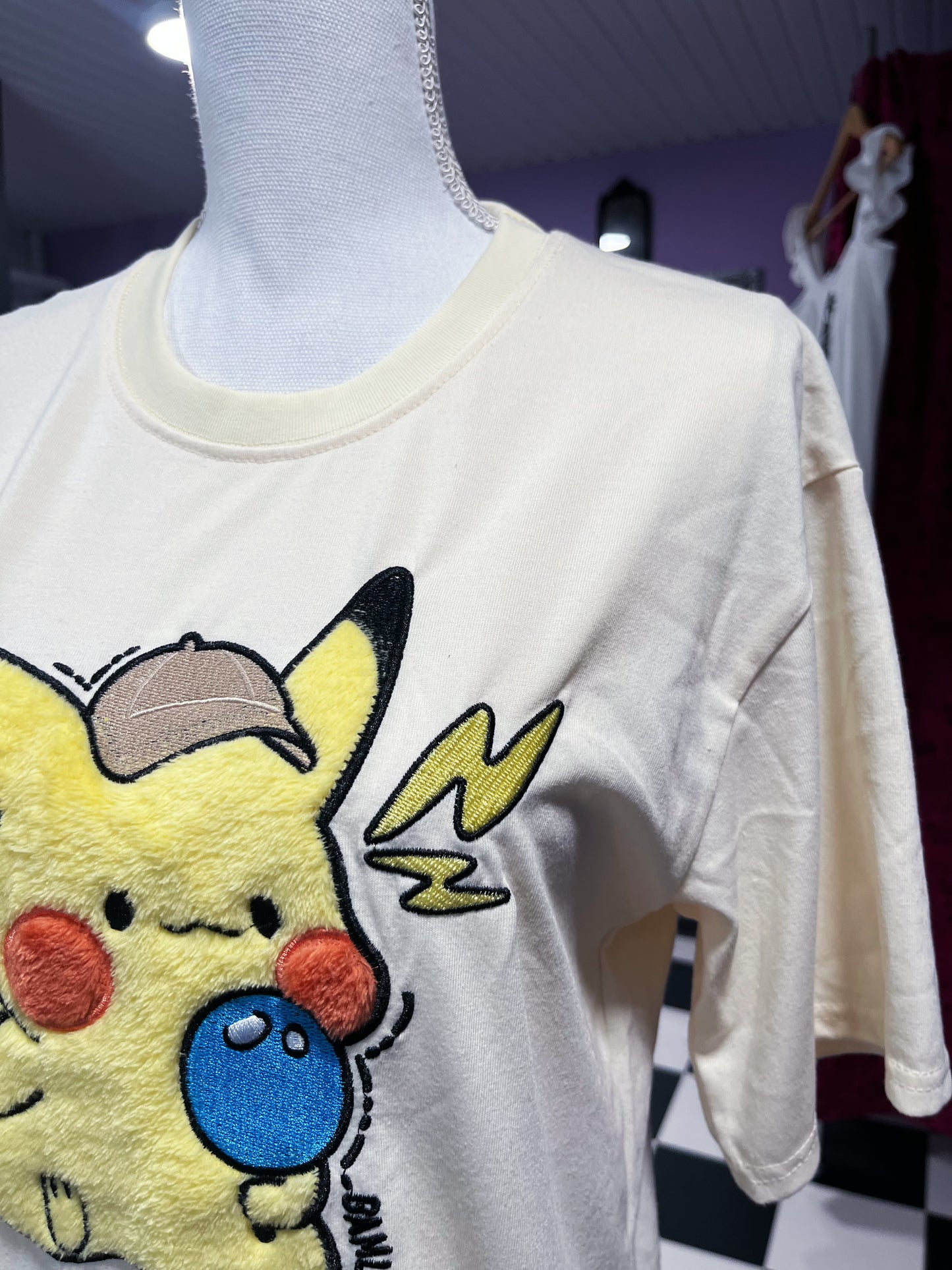Detective pikachu fuzzy T-shirt 🕵️⚡️