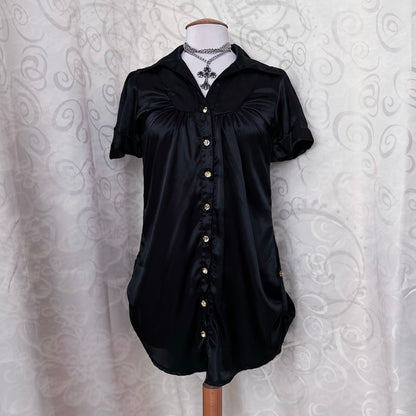 Gothic/Jirai Kei style long black satin shirt 🕷️