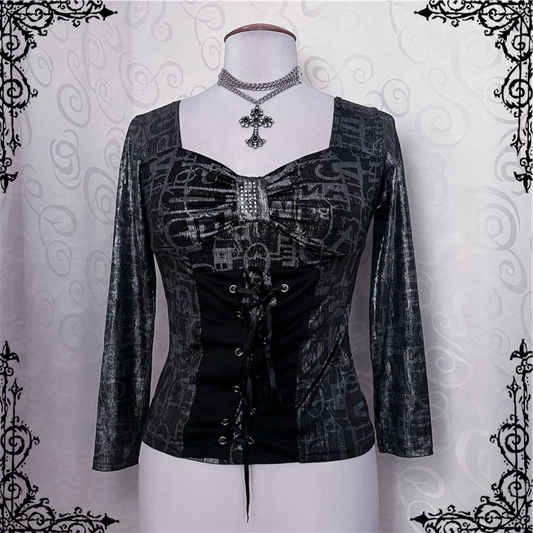 00’s silver lace-up top 🩶🕷️
