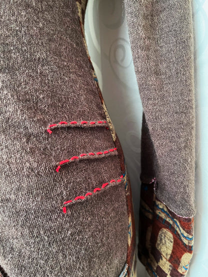 00's Whimsy Twee dress with beautiful egyptian design and faux mohair feel 🌒🍎