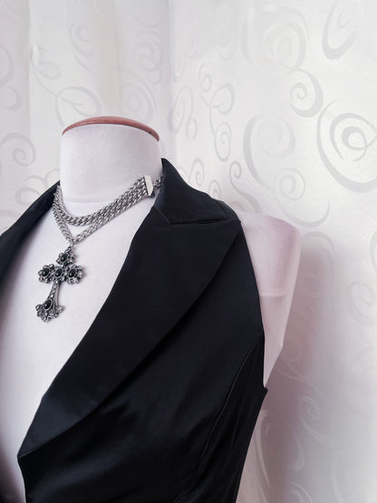 Gothic essential black vest 🦇