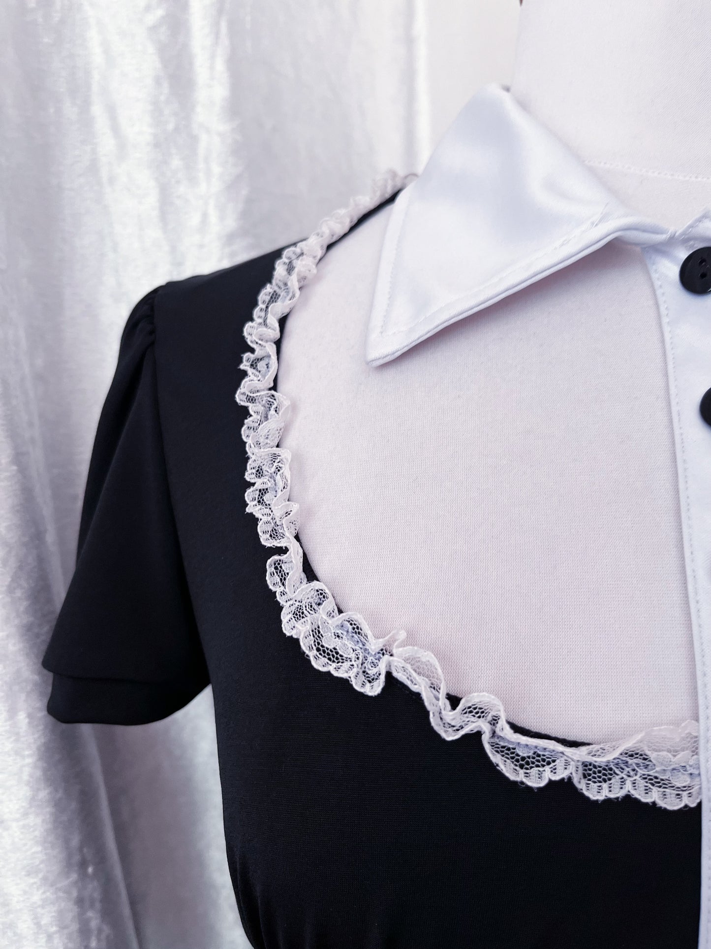 Modern, gothic lolita dress with cut-out chest detail 🗝️