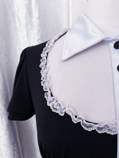 Modern, gothic lolita dress with cut-out chest detail 🗝️