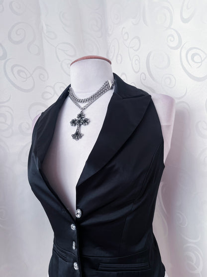 Gothic essential black vest 🦇