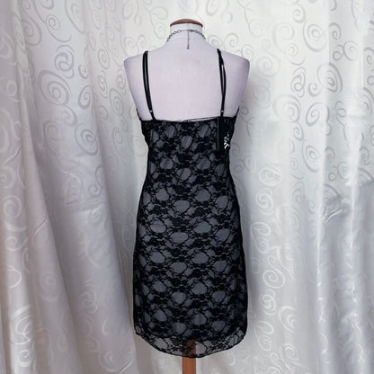 00’s deadstock whimsygoth lacey black dress 🕷️