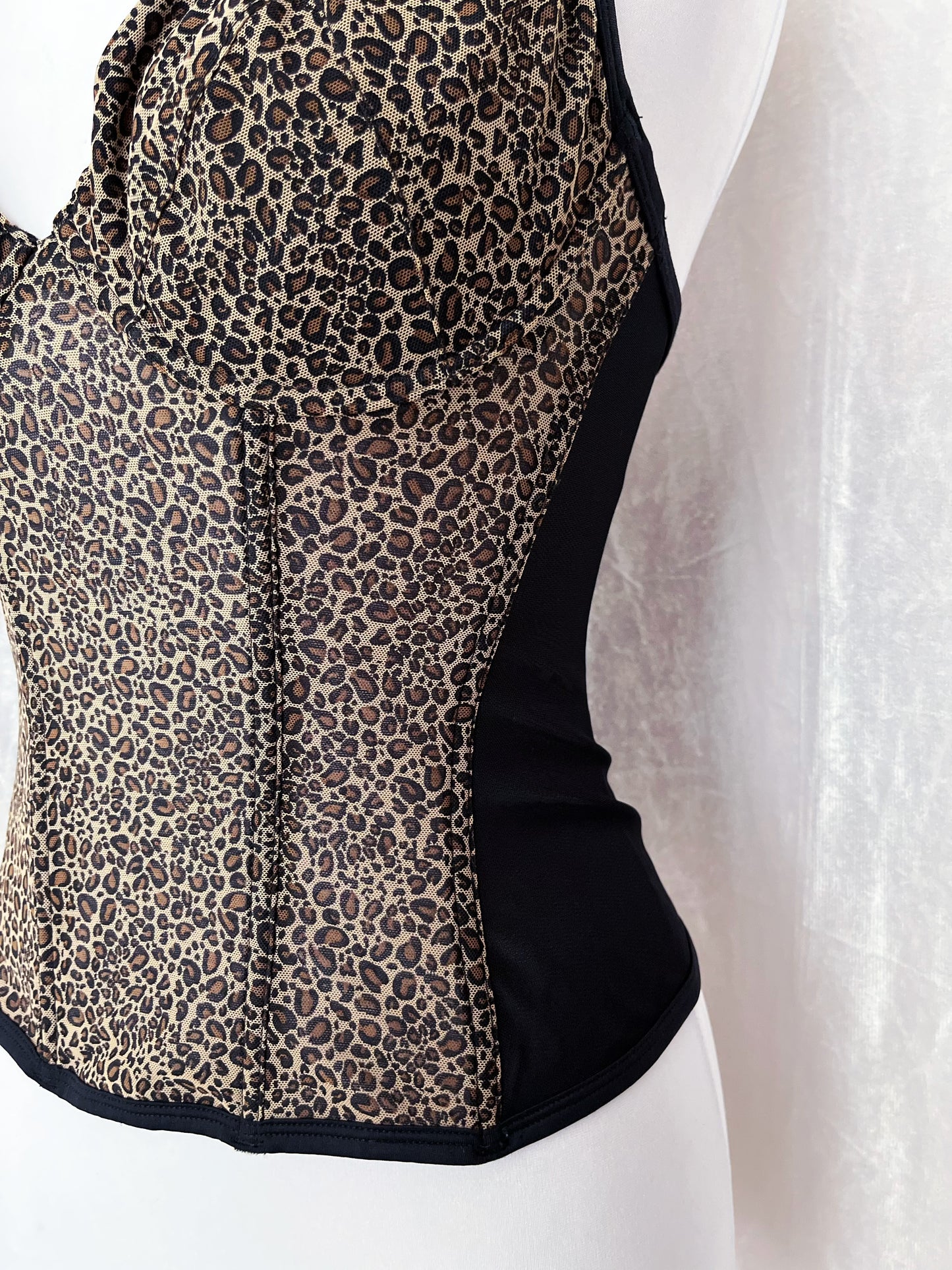 Old H&M leopard print mesh corset 🐆🖤