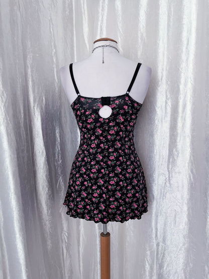 Beautiful floral babydoll with lace detail 🌸