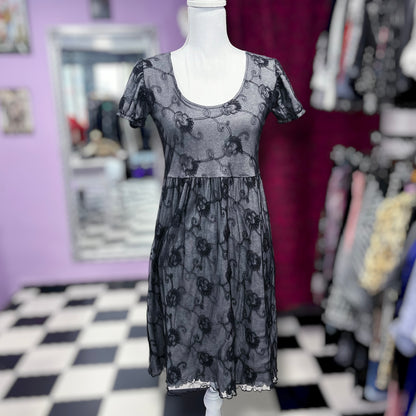 00’s whimsygoth grey dress 🌀
