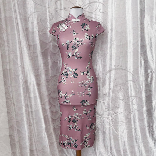 Chinese modern pink Qipao dress 🎀💞