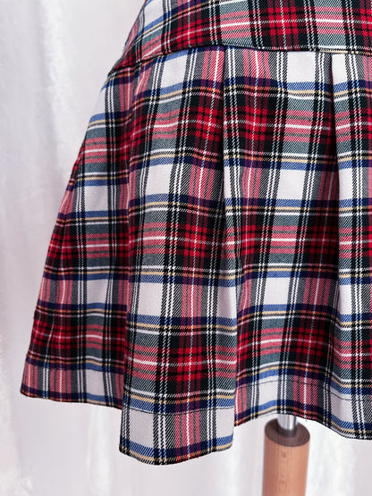 Iconic mini plaid skirt ❤️