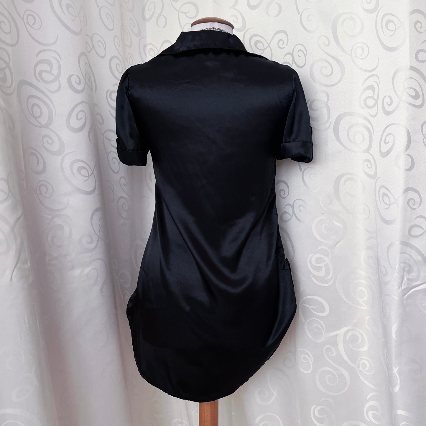 Gothic/Jirai Kei style long black satin shirt 🕷️