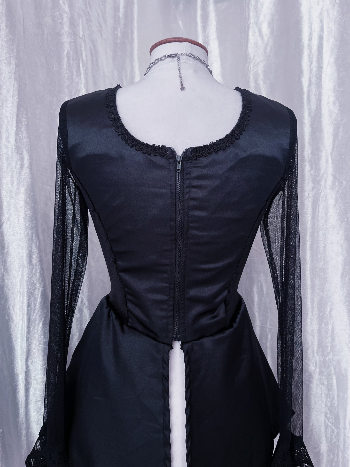 ♱Gothic vampire corset style top♱