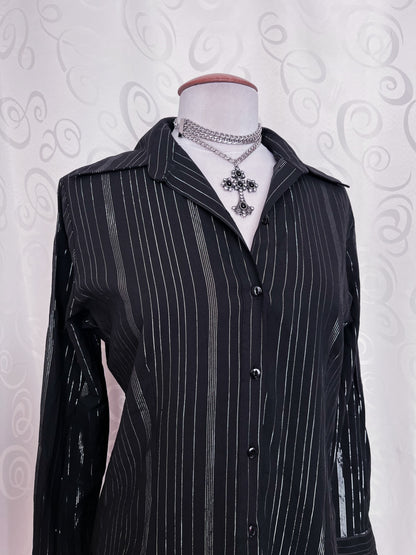 00’s gothic striped black shirt 🦇🌀