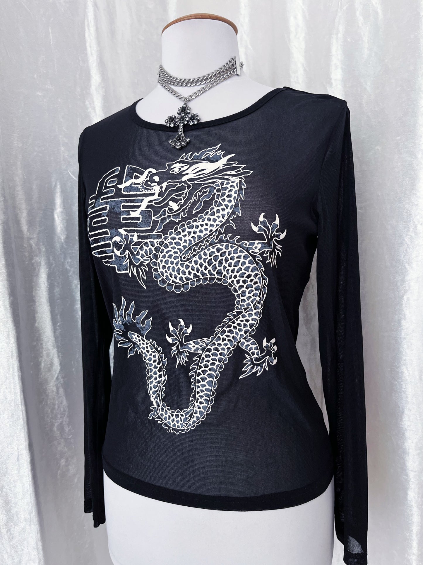 Iconic mesh asian dragon top 🐉