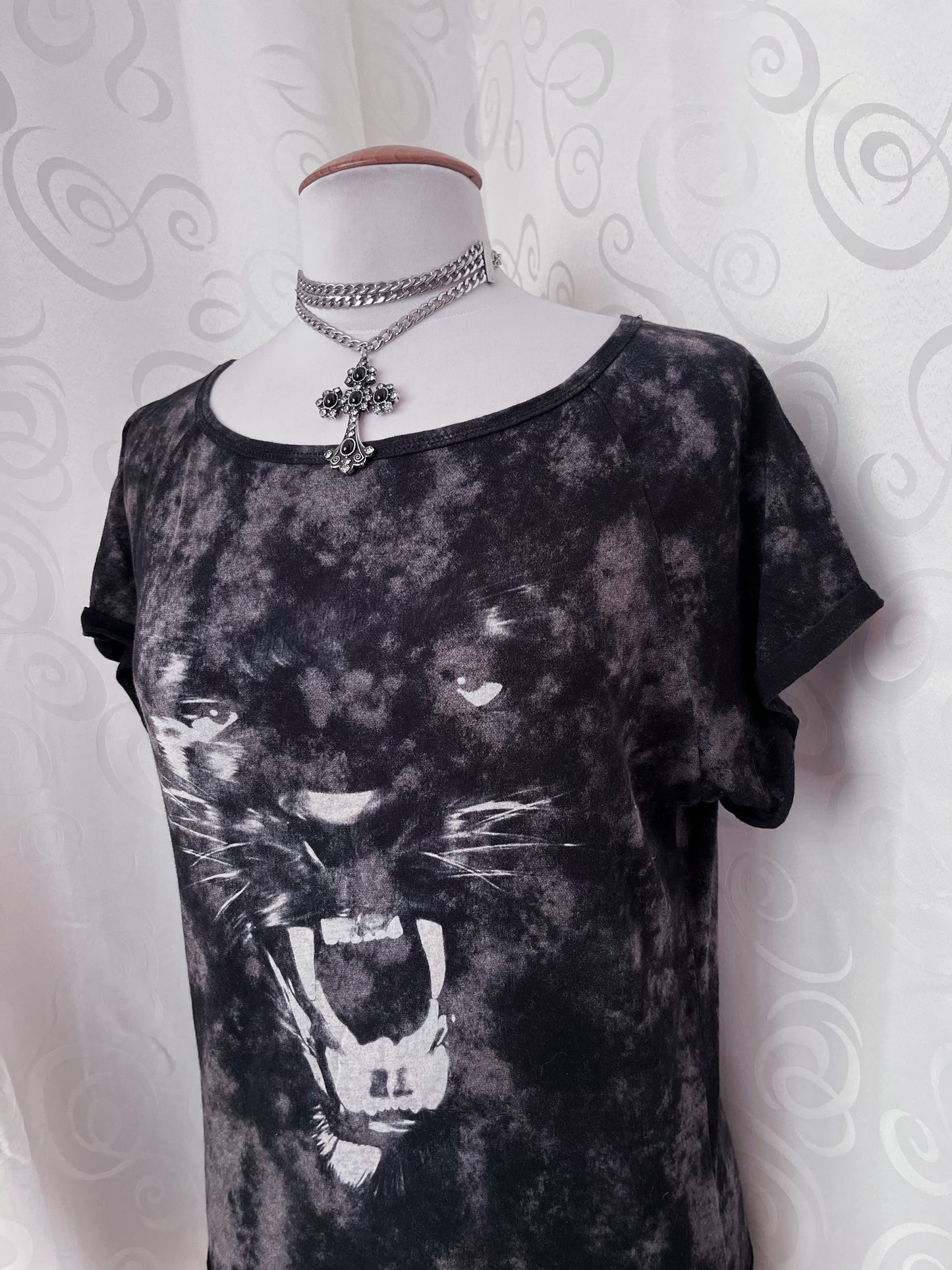 00’s Xdye Tie Dye panther tee 🐈‍⬛