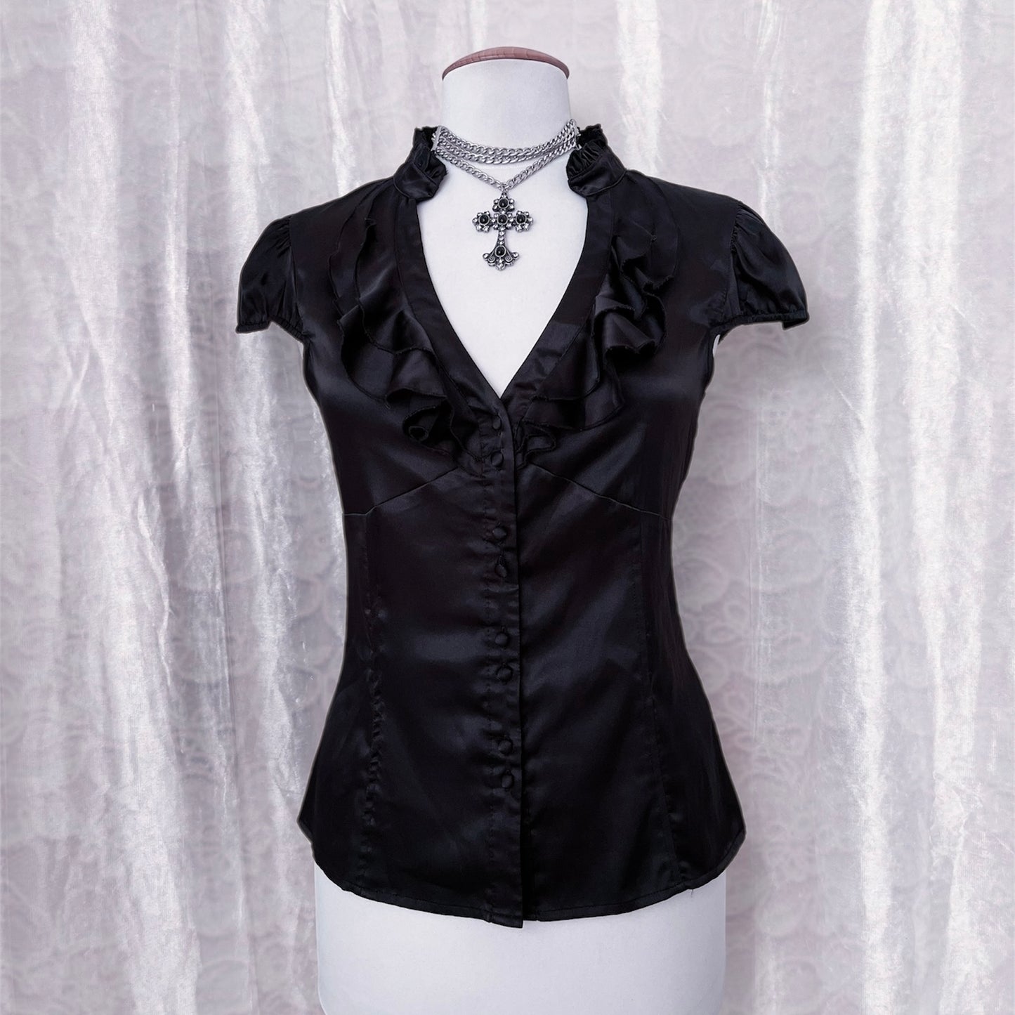 Gothic coquette black ruffle shirt 🎀