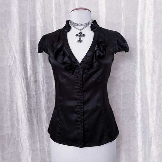 Gothic coquette black ruffle shirt 🎀