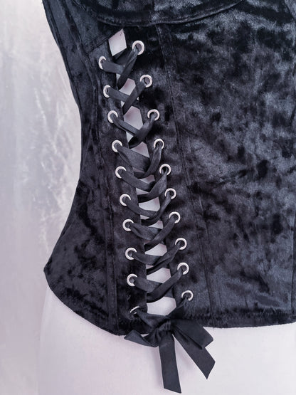 Gothic velvet corset with lace-up detail 🕷️