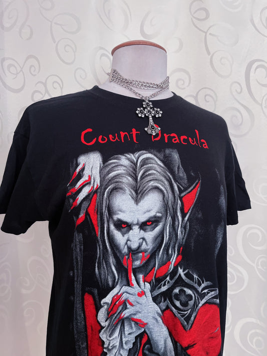 Gothic Count Dracula Men’s T-Shirt 🩸🦇