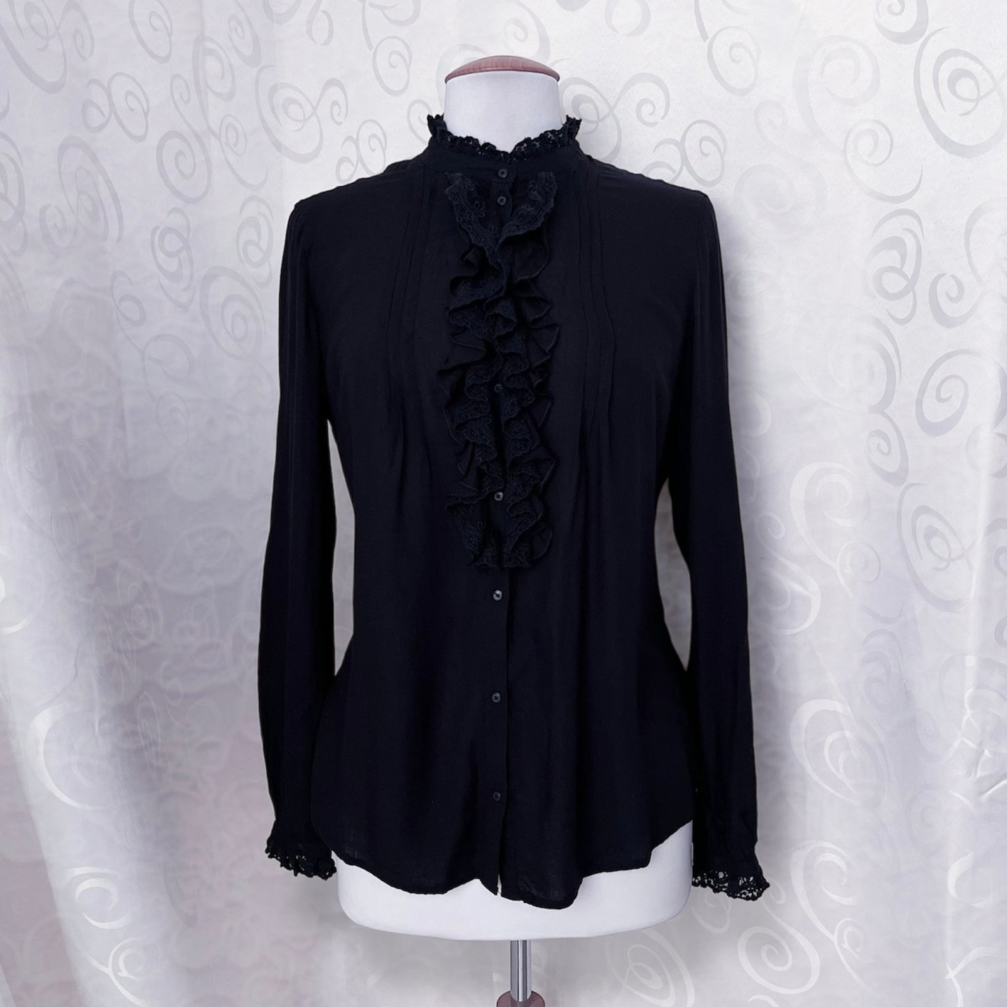 Espirit gothic ruffle shirt ✝️