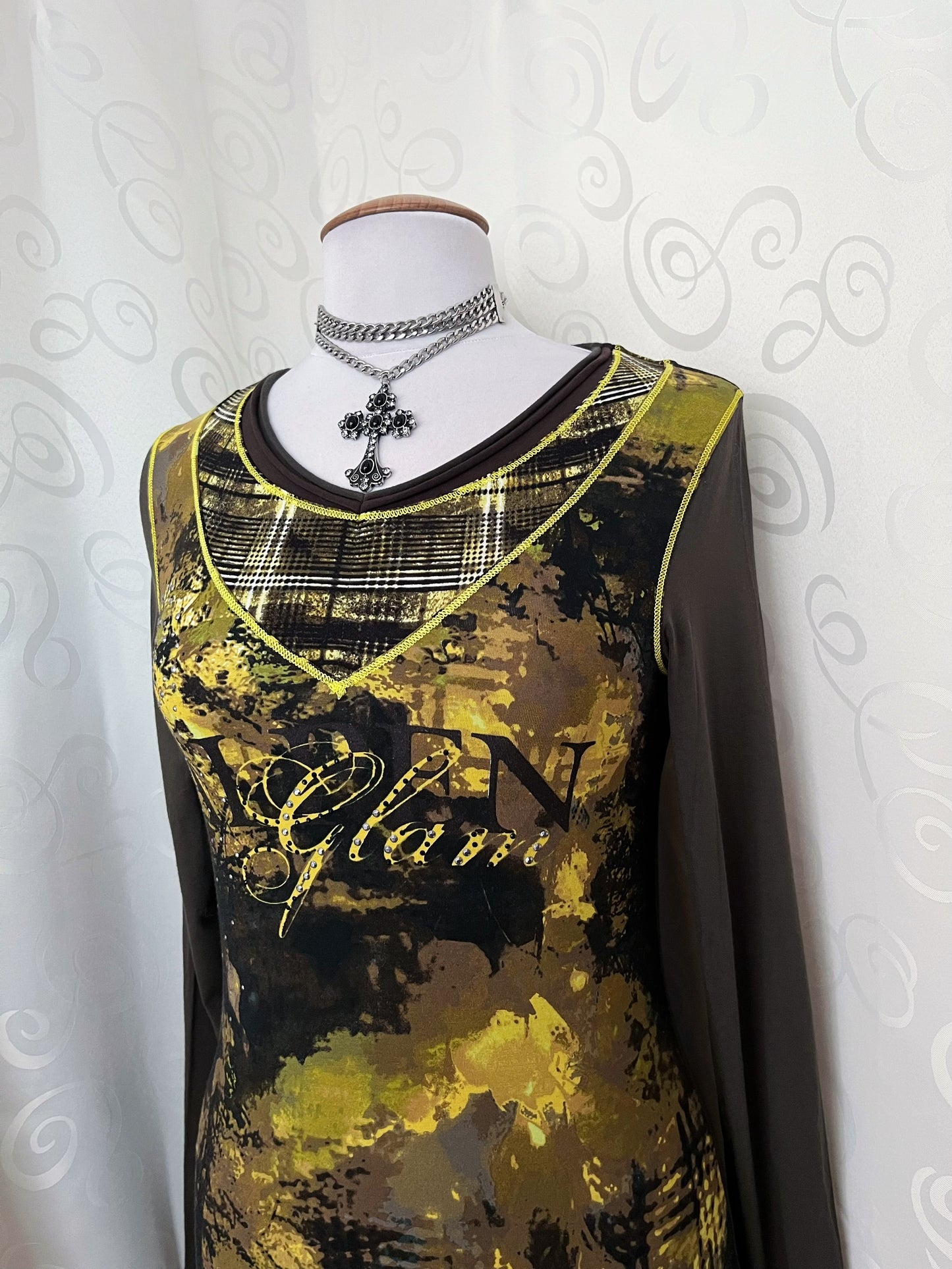 Iconic 00’s tunic top🫒🌃