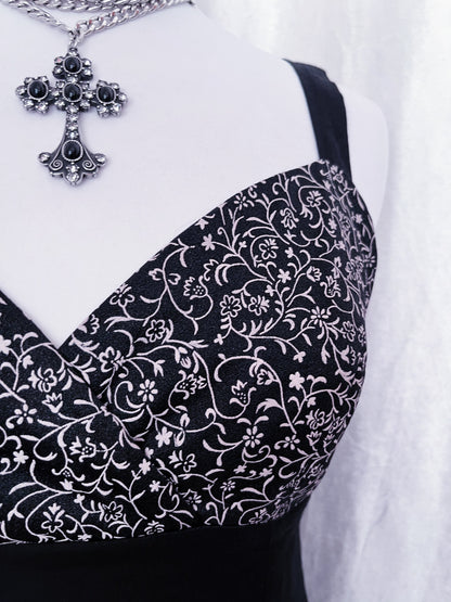 Vintage Elfio silky black gothic dress 🦇