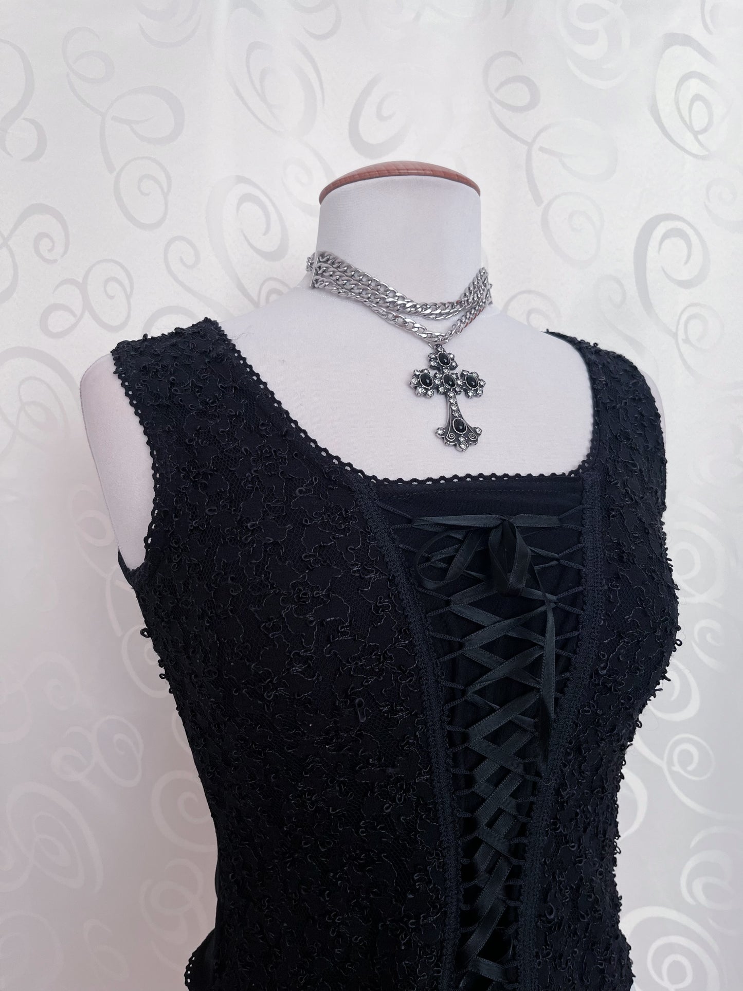 00's gothic lace-up top ✝️