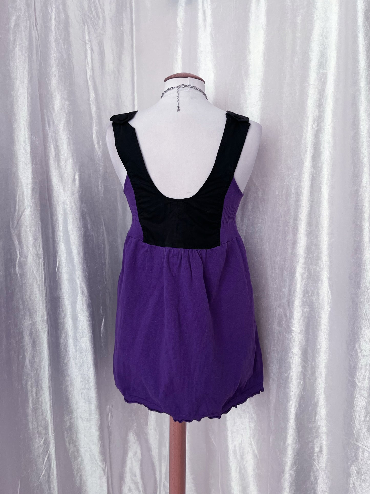 Iconic emo purple vest dress with print detail on the side 🦇💜