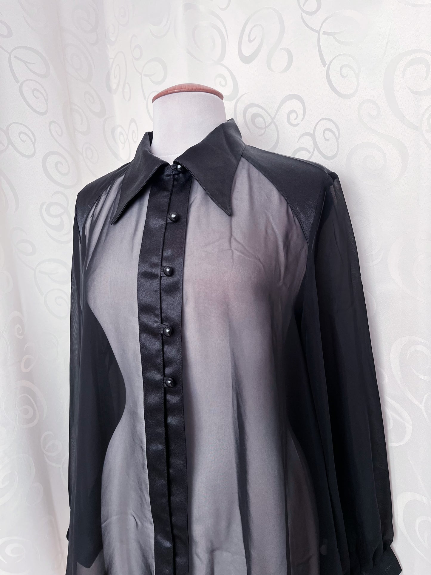 00’s whimsy black mesh shirt 🕷️