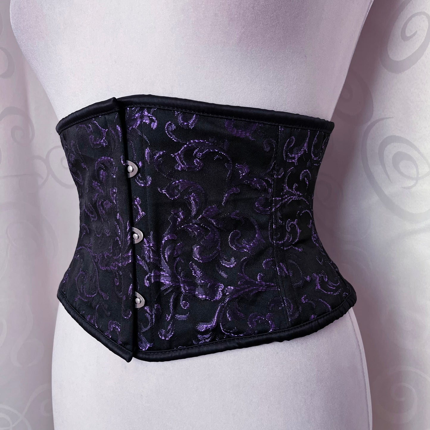 Dracula Amethyst Waist Cincher 💜