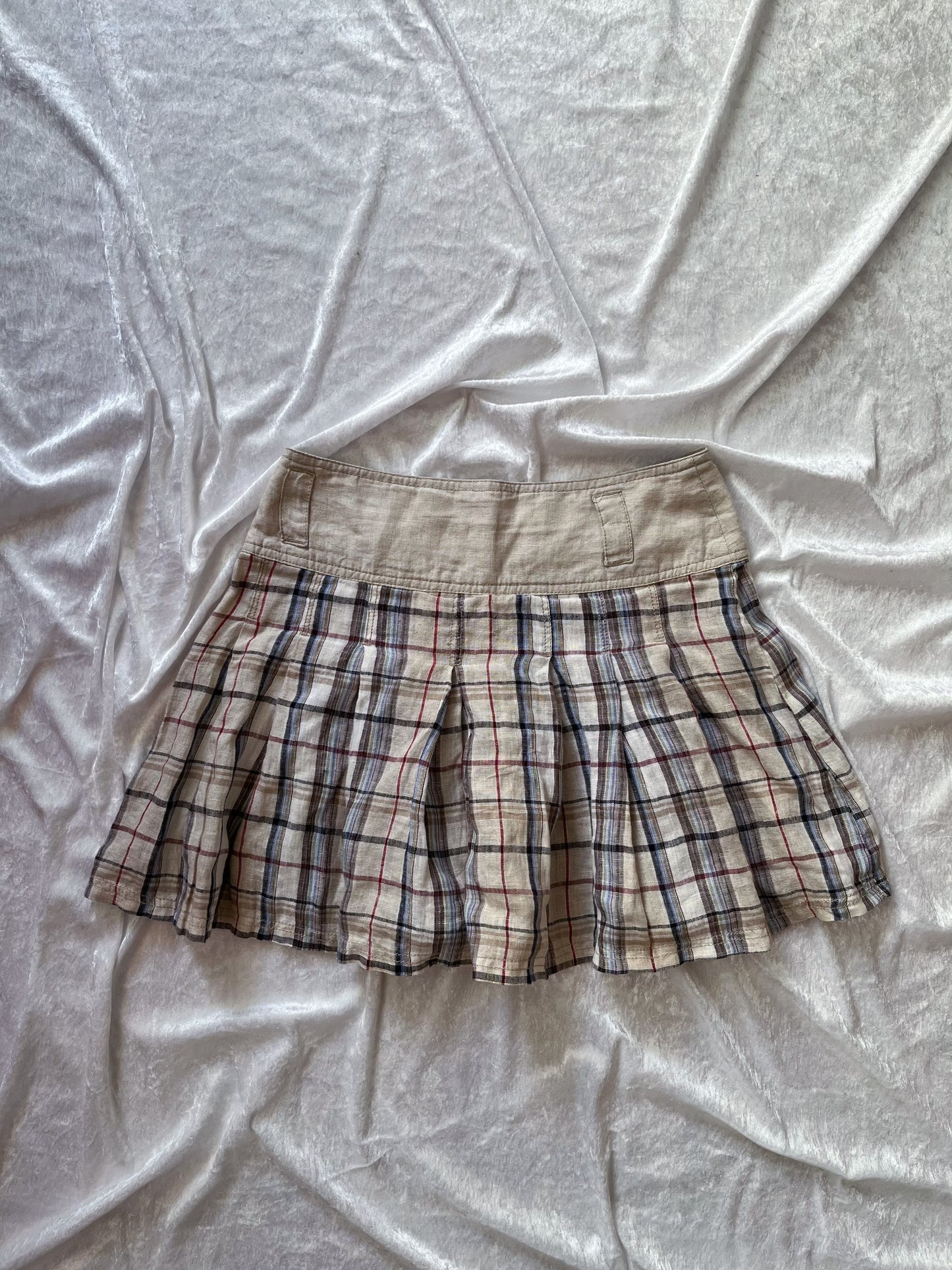 Cute dark academia x coquette linen skirt 📖📓