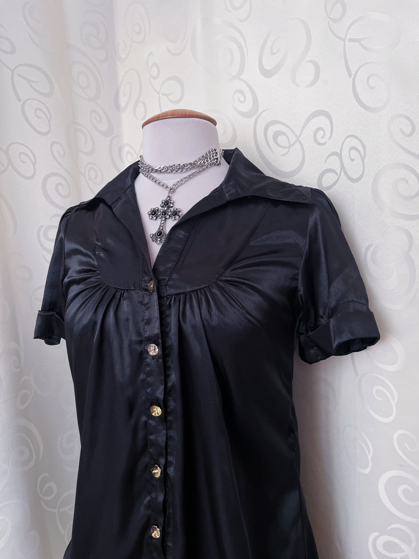 Gothic/Jirai Kei style long black satin shirt 🕷️
