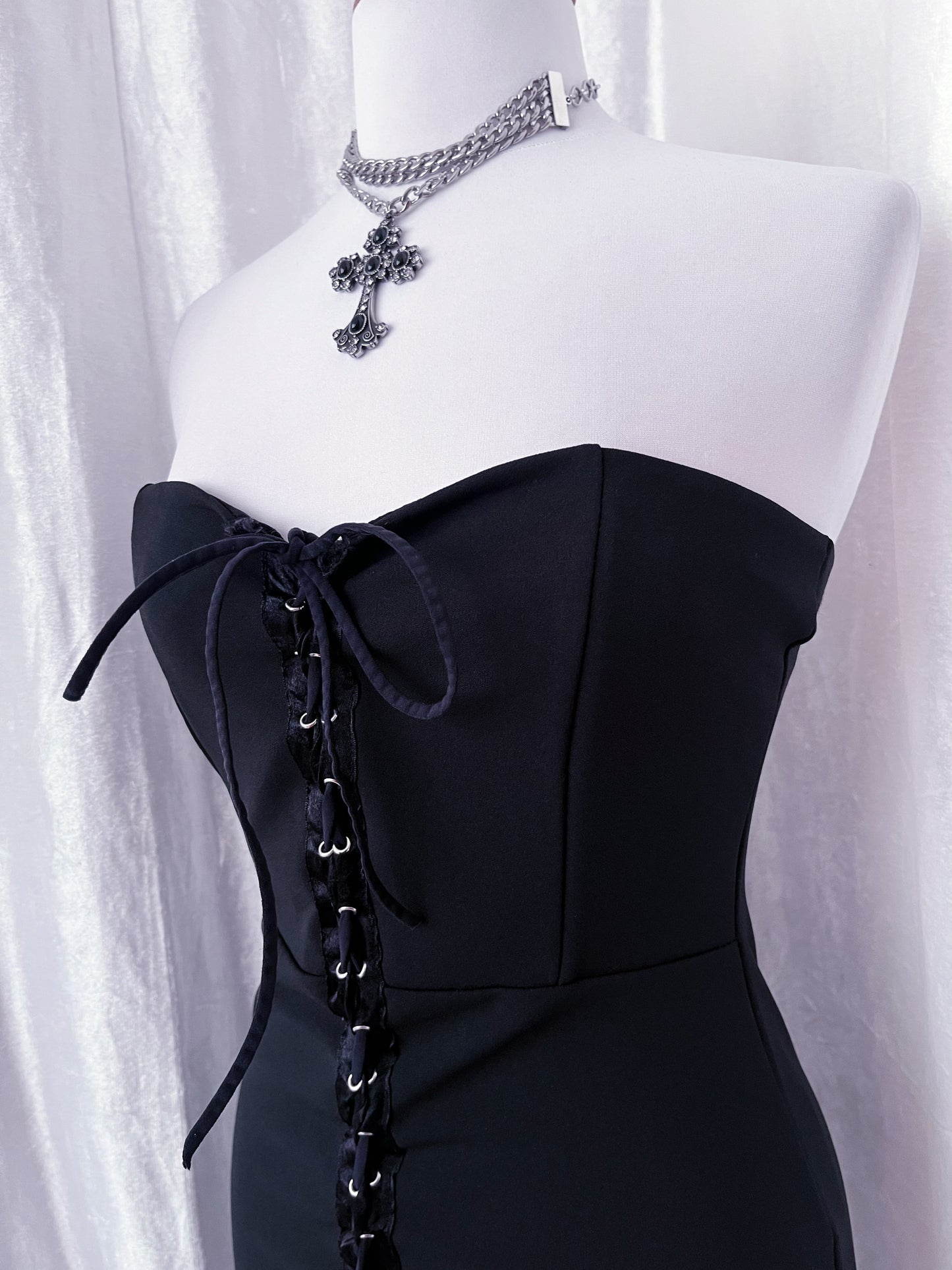 Alt lace-up fitting black dress 🦇