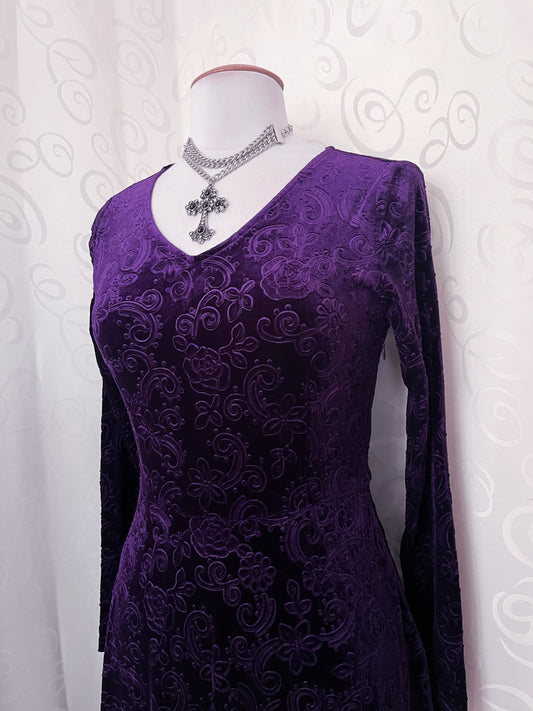 Whimsygoth purple embossed velvet dress 💜🌀