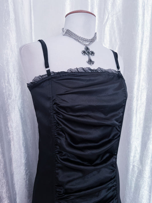 Beautiful witchy black saten dress 🦇