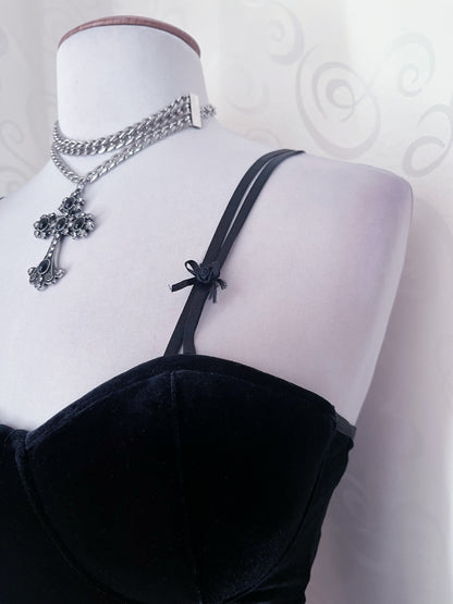 00’s Whimsygoth black velvet corset with mesh & embroidered detail 🖤🌀