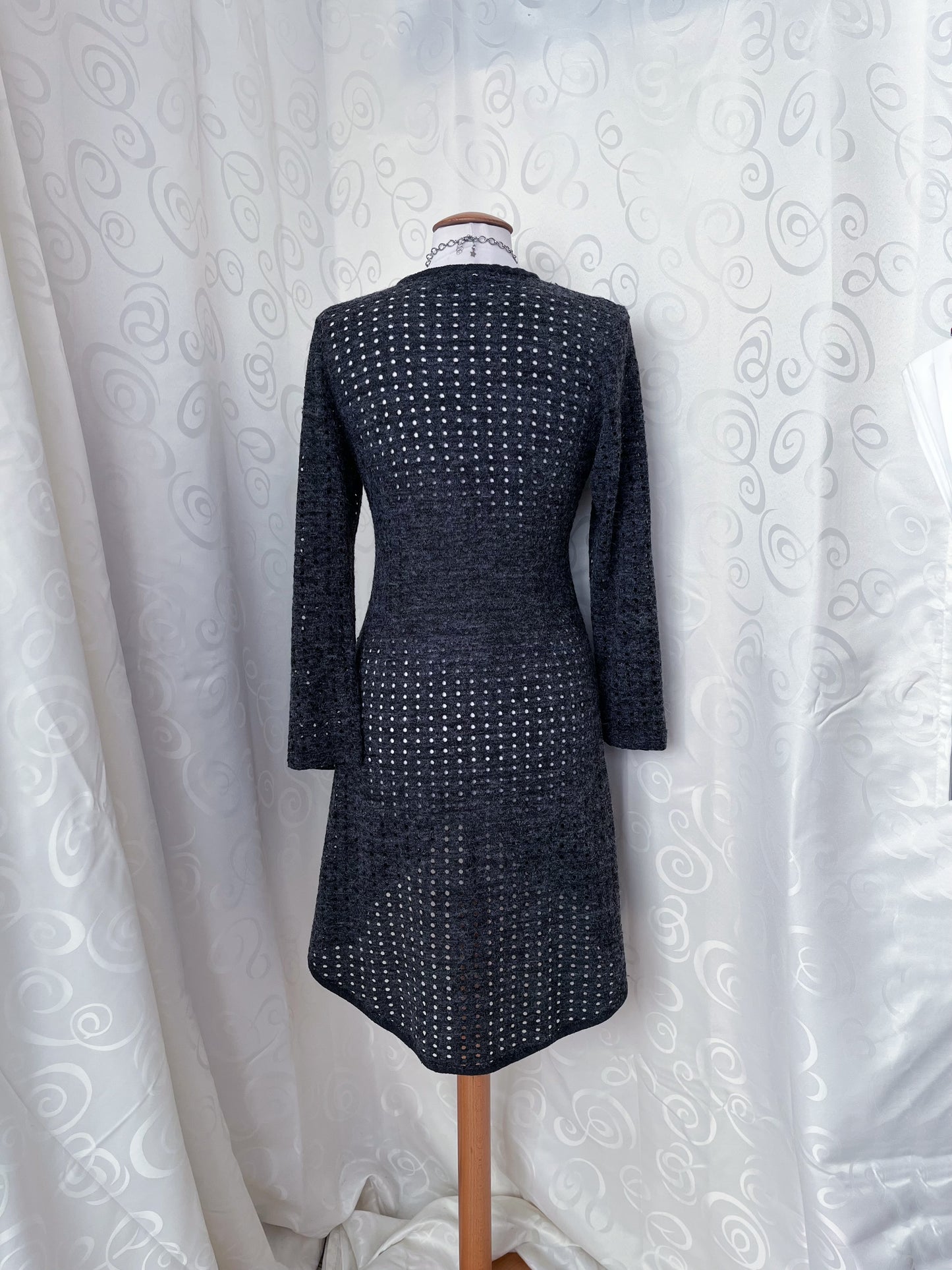 00’s comfy grey knit cardigan 🌀🦇