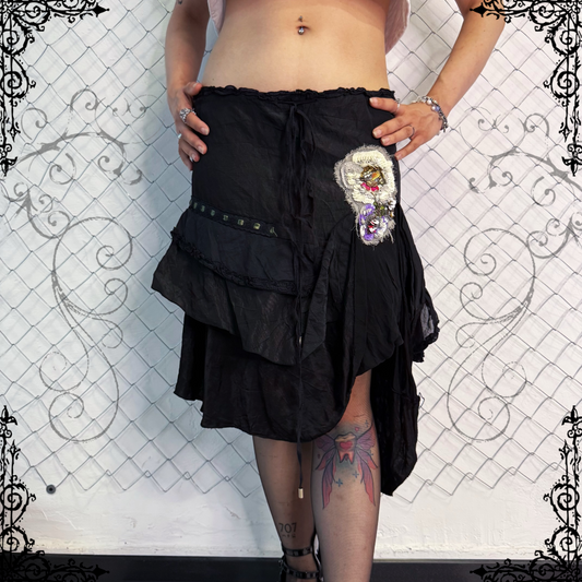 00’s Whimsygoth/fairy asymmetrical skirt with sequin details 🌀🧚🏾