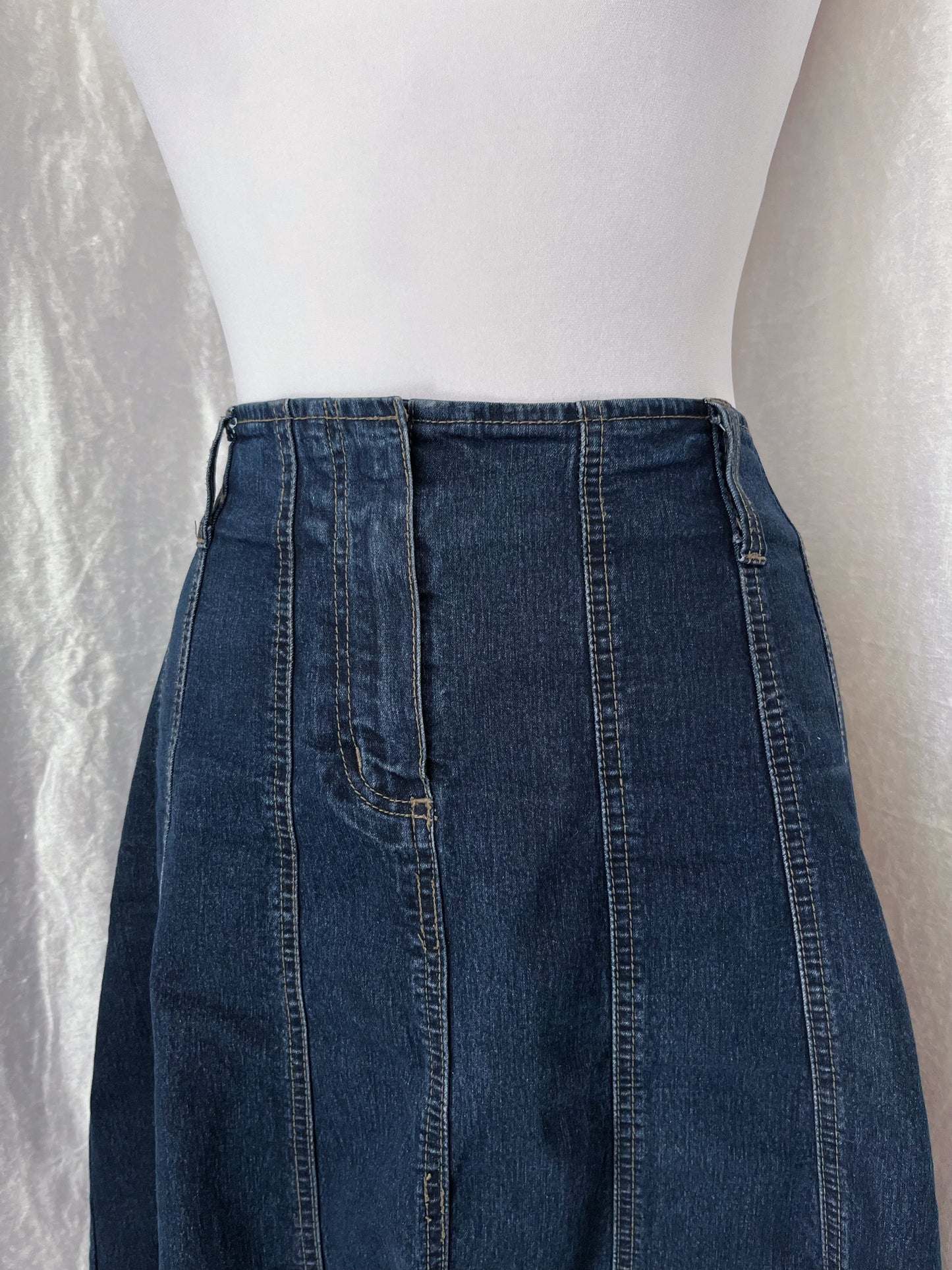 Yessica midi denim skirt 🪽