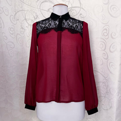 Gothic vampire red mesh shirt with lace detail🩸
