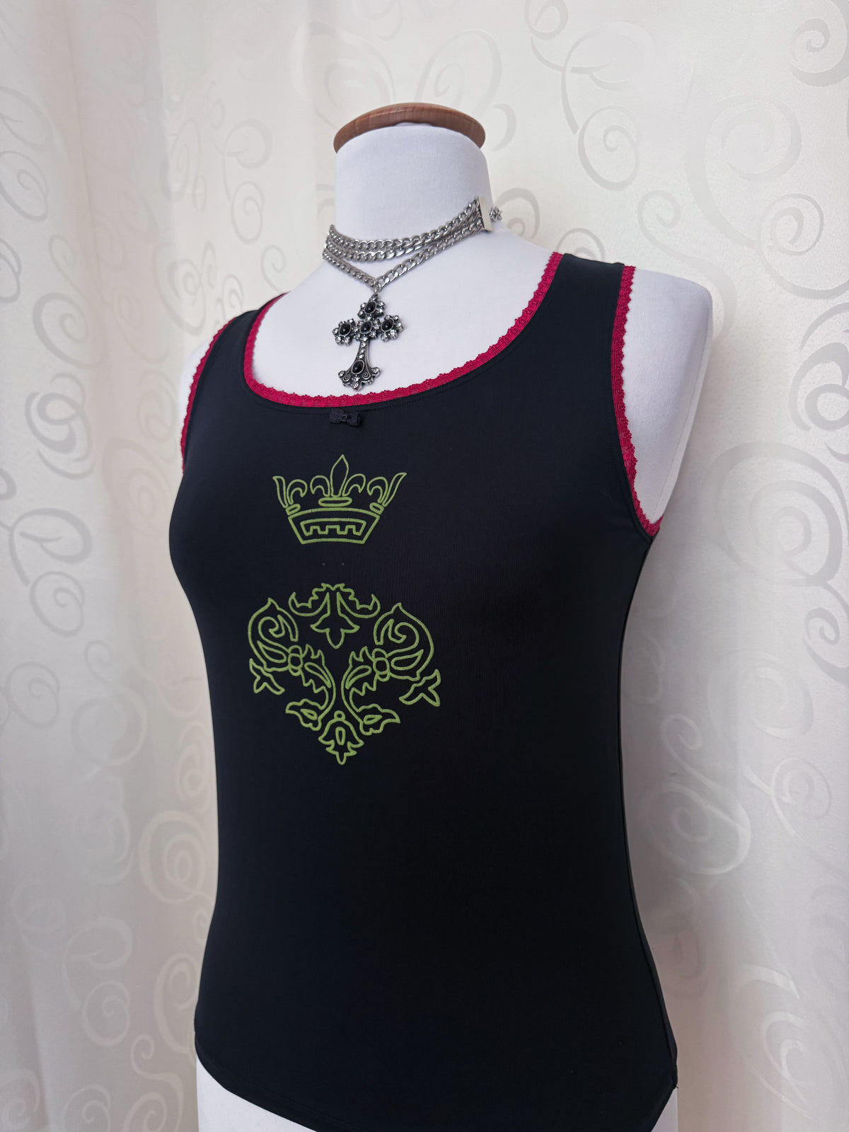 Coquette dirndl black top with lace & embroidered detail 🎀