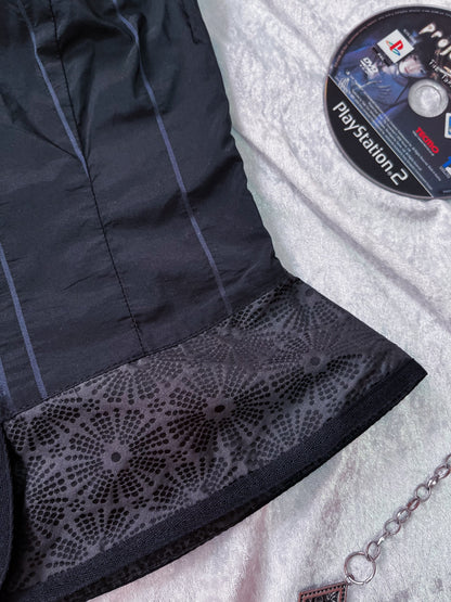 00’s Horror Protagonist / Dark coquette top 🌺