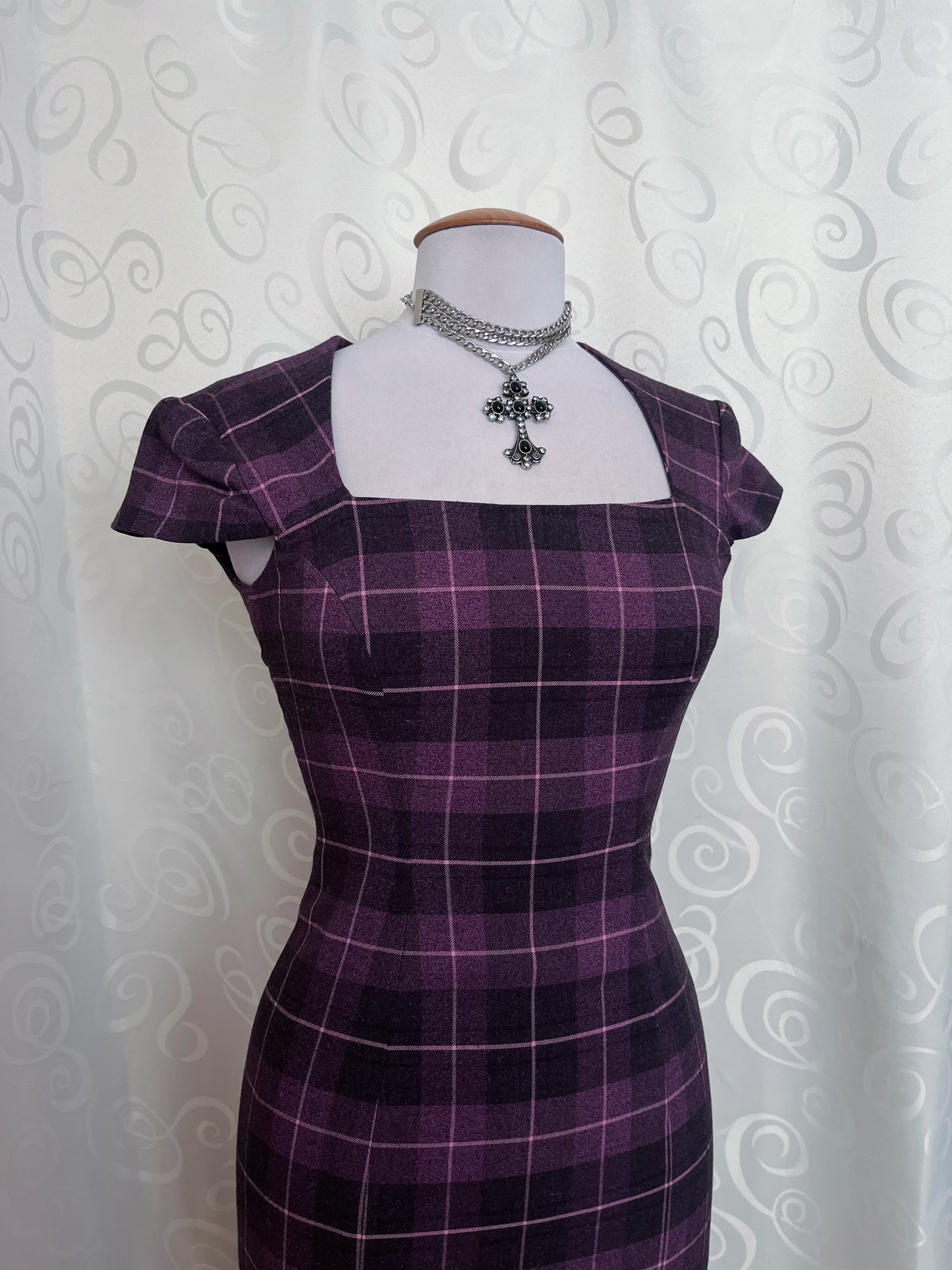 Perfect purple Alt tartan office dress 💜🌀