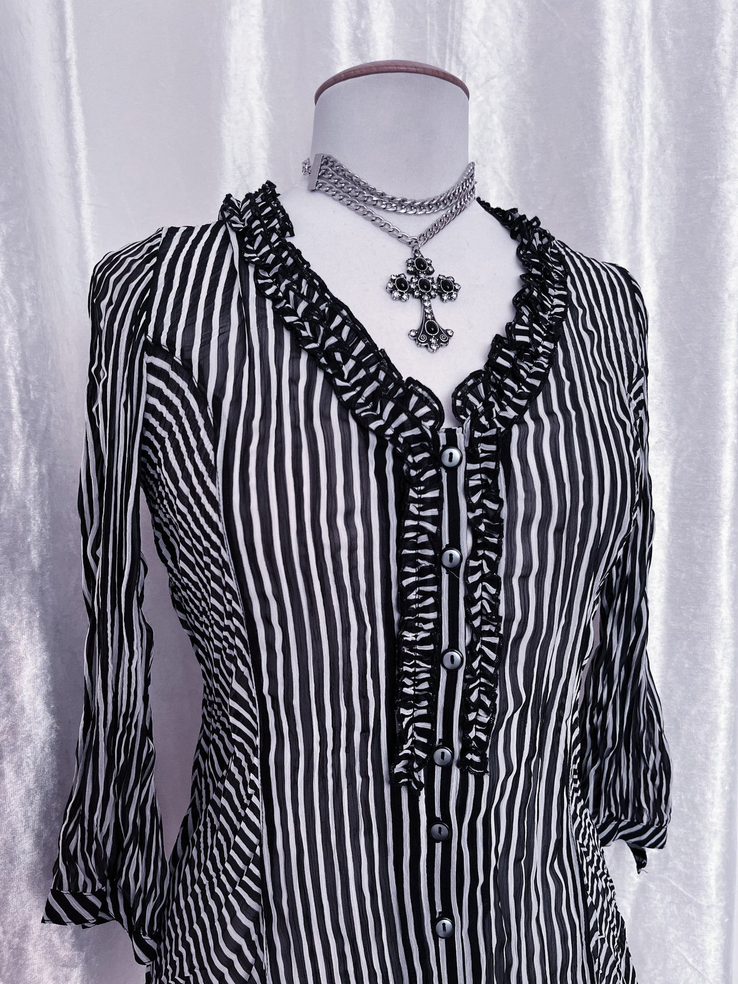 Gothic striped mesh shirt with ruffles details 🌀🦇