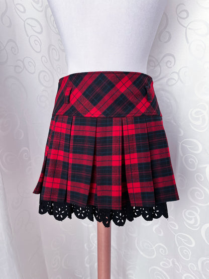 00’s plaid tartan red skirt with lining ❤️🫀