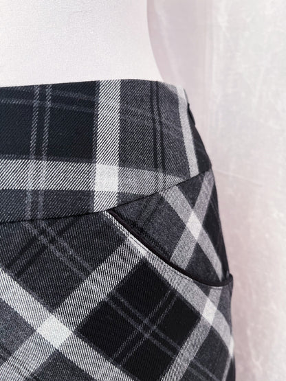 Orsay plaid grey office skirt with pockets on the side ✨